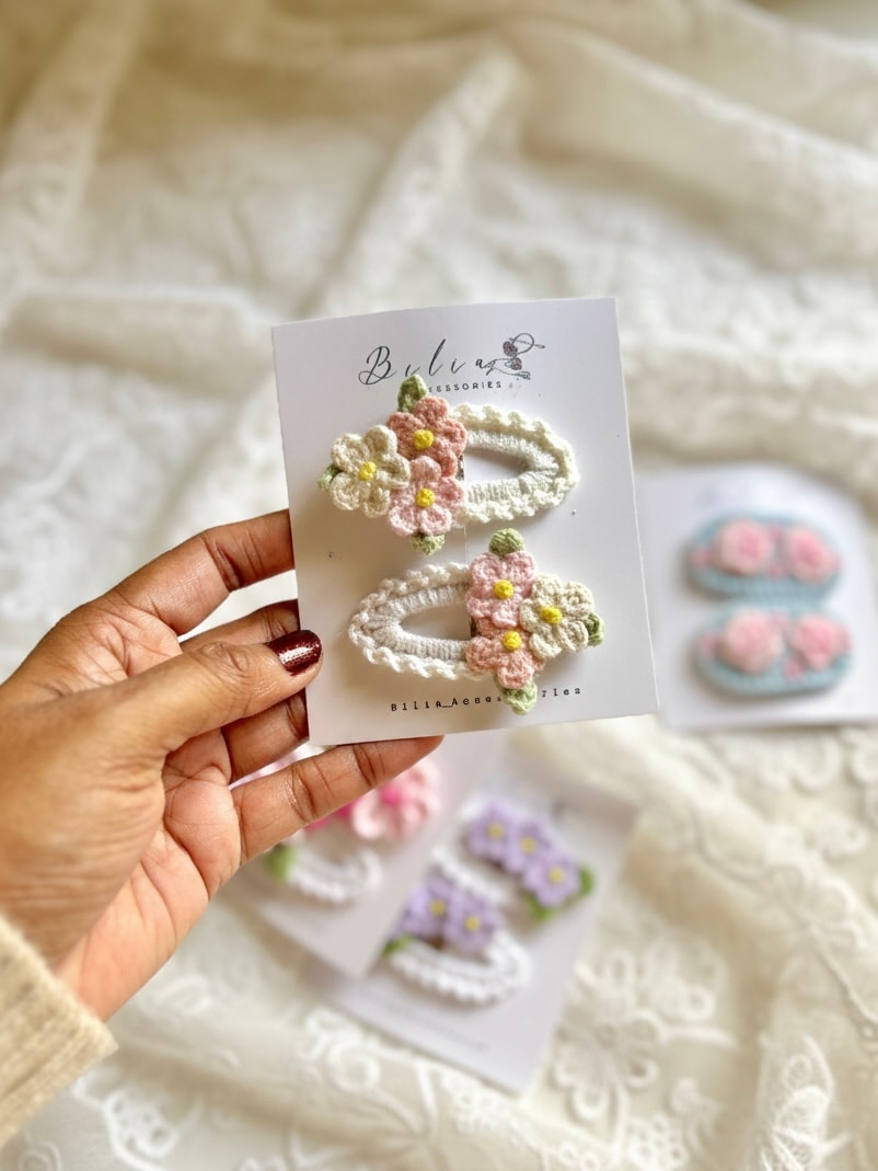 Blush Garden Glow Clip